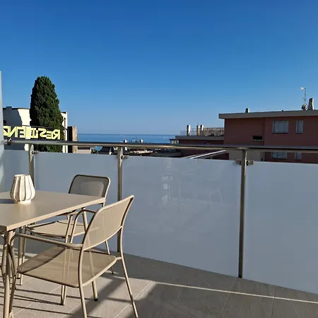 Nuovissimo Vista Mare - Seaview Terrace 3 *